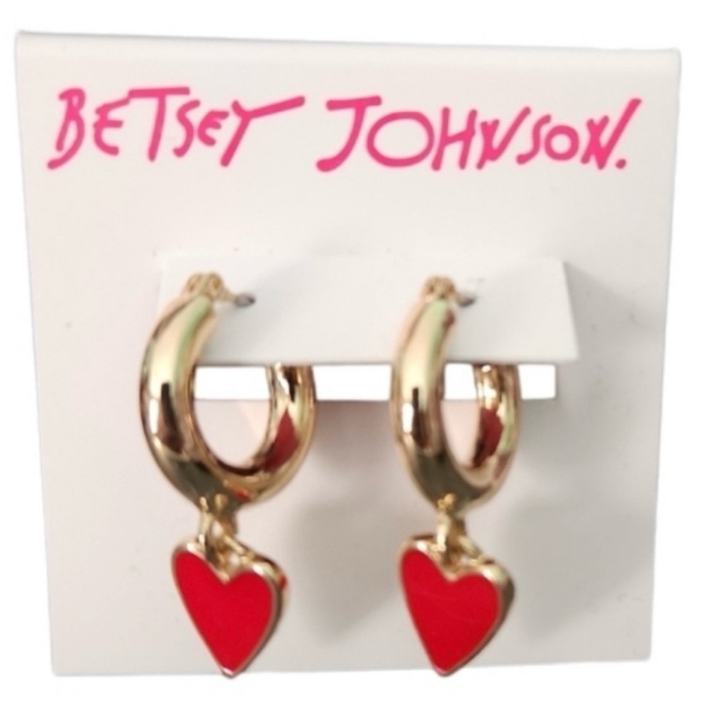 NWT ⚜️♥️⚜️ Betsey Johnson cute gold hoop earrings with dangling red heart - Picture 9 of 16